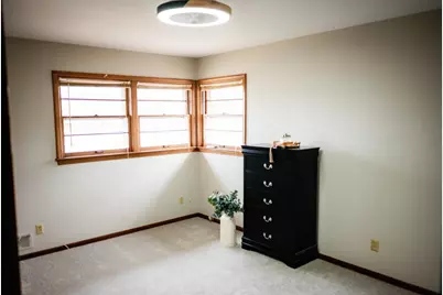 9216 Upton Avenue S, Bloomington, MN 55431 - Photo 12