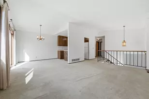 1072 Amble Dr, Shoreview, MN 55126 - Photo 4