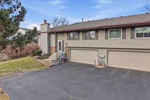 1072 Amble Dr, Shoreview, MN 55126 - Photo 34
