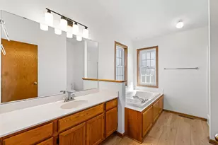 952 Moonlight Dr, Woodbury, MN 55125 - Photo 30