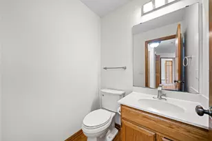 952 Moonlight Dr, Woodbury, MN 55125 - Photo 14