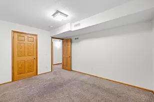 952 Moonlight Dr, Woodbury, MN 55125 - Photo 22