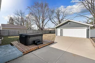 1817 1st Ave NE, Austin, MN 55912 - Photo 4