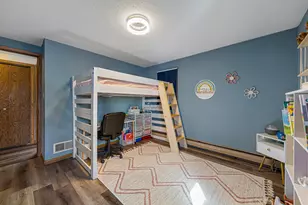 255 W 7th St, Gibbon, MN 55335 - Photo 30