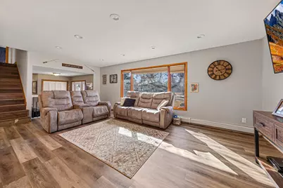 255 W 7th Street, Gibbon, MN 55335 - Photo 10