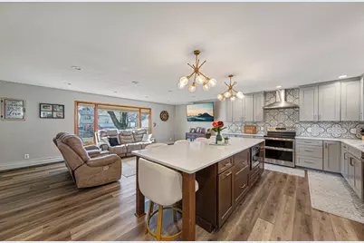 255 W 7th Street, Gibbon, MN 55335 - Photo 16