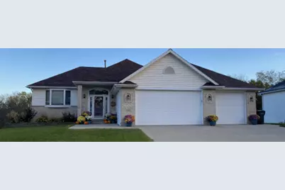 1309 Lone Pine Drive SW, Rochester, MN 55902 - Photo 2