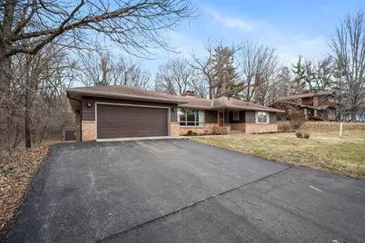 352 Cimarron Road, Apple Valley, MN 55124 - Photo 4