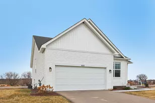 9035 62nd St S, Cottage Grove, MN 55016 - Photo 2