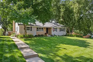 5167 Tifton Dr, Edina, MN 55439 - Photo 2