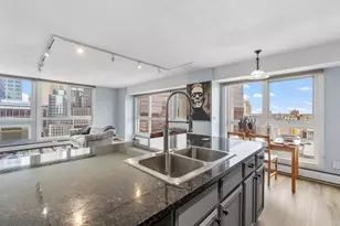 433 S 7th St, Minneapolis, MN 55415 - Photo 2