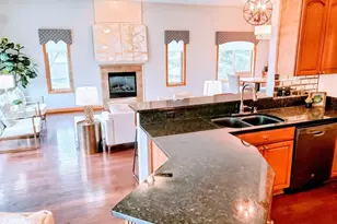 1420 Summit Shores Dr, Burnsville, MN 55306 - Photo 12