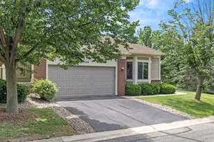 1420 Summit Shores Dr, Burnsville, MN 55306 - Photo 38