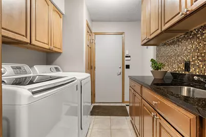 1420 Summit Shores Drive, Burnsville, MN 55306 - Photo 20