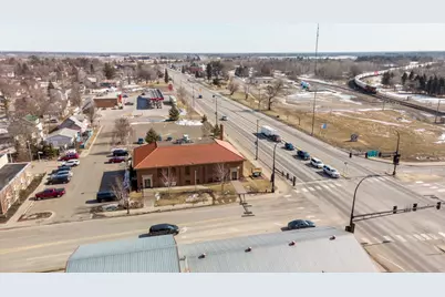 102 6th Street NE, Staples, MN 56479 - Photo 2