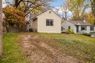 2340 Ives Ln N, Plymouth, MN 55441 - Photo 14