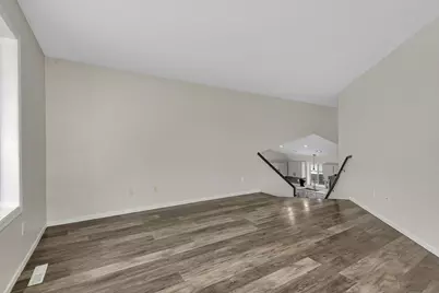 6429 Savanna Court, Saint Cloud, MN 56303 - Photo 4