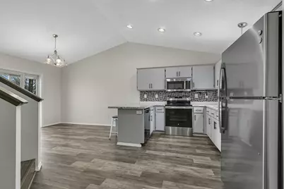 6429 Savanna Court, Saint Cloud, MN 56303 - Photo 4