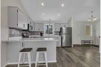 6429 Savanna Court, Saint Cloud, MN 56303 - Photo 12