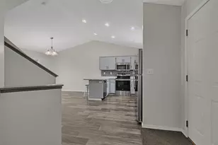 6429 Savanna Ct, Saint Cloud, MN 56303 - Photo 8