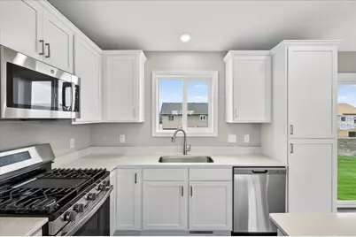 1752 Squirrel Way, New Richmond, WI 54017 - Photo 14