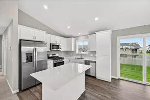 1752 Squirrel Way, New Richmond, WI 54017 - Photo 2