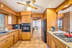 3790 Rustic Pl, Shoreview, MN 55126 - Photo 10