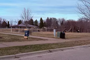 864 Roselyn Dr, Victoria, MN 55386 - Photo 28