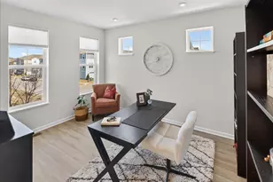 864 Roselyn Dr, Victoria, MN 55386 - Photo 10