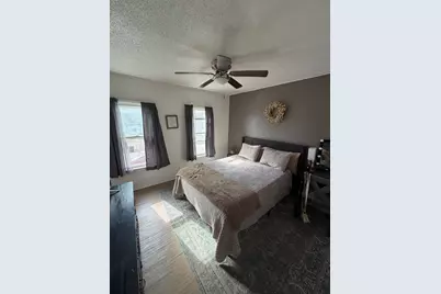 308 W Douglas Avenue, Fergus Falls, MN 56537 - Photo 10