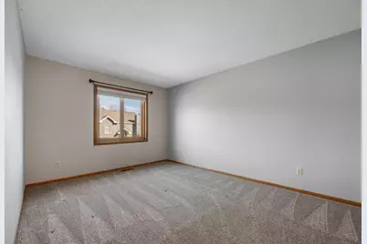 2505 Geranium Avenue E, Maplewood, MN 55119 - Photo 30