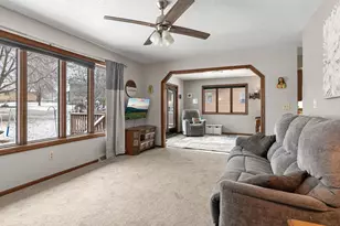 1954 W Highview Dr, Sauk Rapids, MN 56379 - Photo 6