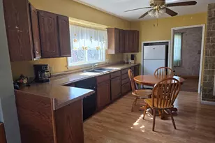 417 Central Ave SE, Bemidji, MN 56601 - Photo 6