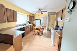 417 Central Ave SE, Bemidji, MN 56601 - Photo 6