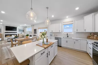 12445 Holden Way, Rogers, MN 55374 - Photo 4