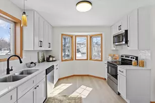 10593 Able St NE, Blaine, MN 55434 - Photo 4