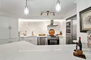 168 6th St E, Saint Paul, MN 55101 - Photo 12