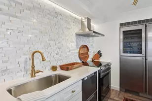 168 6th St E, Saint Paul, MN 55101 - Photo 10