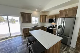 916 NW 7th Ave NW, Perham, MN 56573 - Photo 18