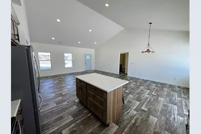 916 NW 7th Avenue NW, Perham, MN 56573 - Photo 16