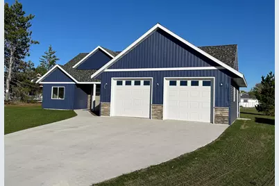 916 NW 7th Avenue NW, Perham, MN 56573 - Photo 8