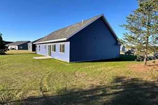916 NW 7th Ave NW, Perham, MN 56573 - Photo 12
