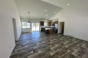 916 NW 7th Ave NW, Perham, MN 56573 - Photo 14
