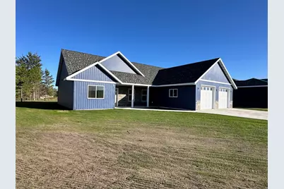 916 NW 7th Avenue NW, Perham, MN 56573 - Photo 12