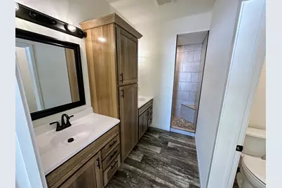 916 NW 7th Avenue NW, Perham, MN 56573 - Photo 6