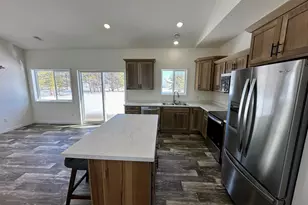 916 NW 7th Ave NW, Perham, MN 56573 - Photo 18