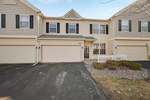 1996 Siefert St, Chaska, MN 55318 - Photo 32