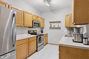 12977 Echo Ln, Apple Valley, MN 55124 - Photo 14