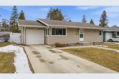 1621 17th Street S, Moorhead, MN 56560 - Photo 1