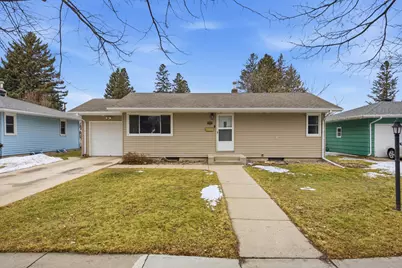 1621 17th Street S, Moorhead, MN 56560 - Photo 2
